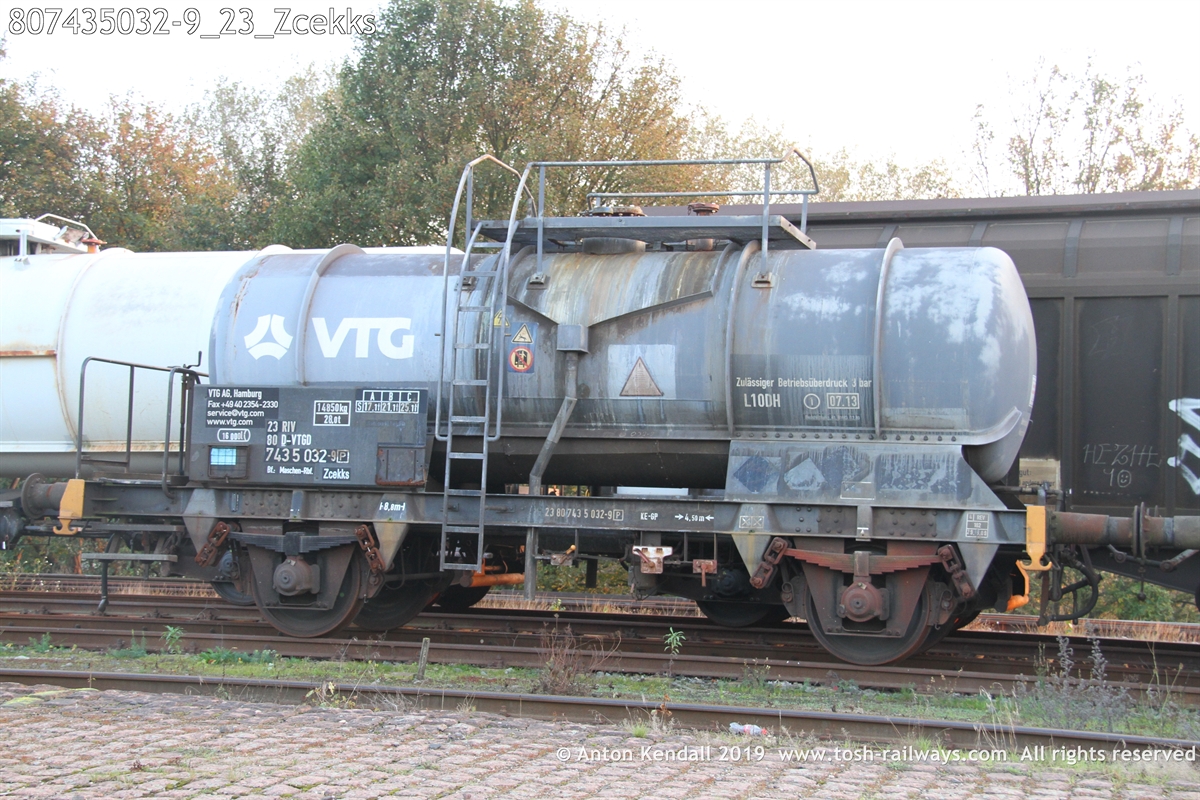 807435032-9_23_Zcekks.JPG